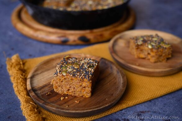 Zoete aardappel gembercake